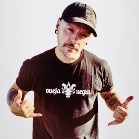 Camiseta "OVEJA NEGRA"
