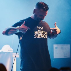 Camiseta "RESPETA TUS SUEÑOS"